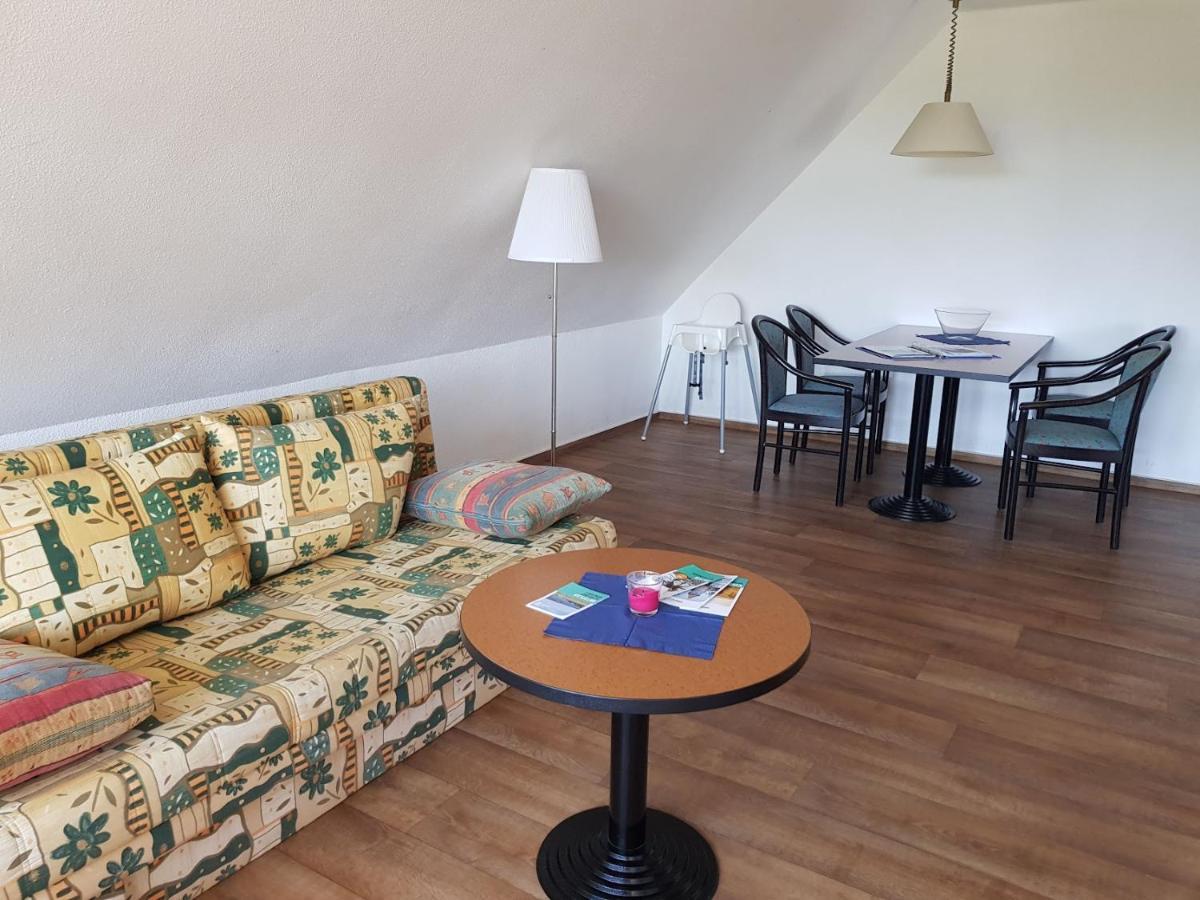 Fewo 18 Im Strandhaus Lobbe Mit Balkon 外观 照片