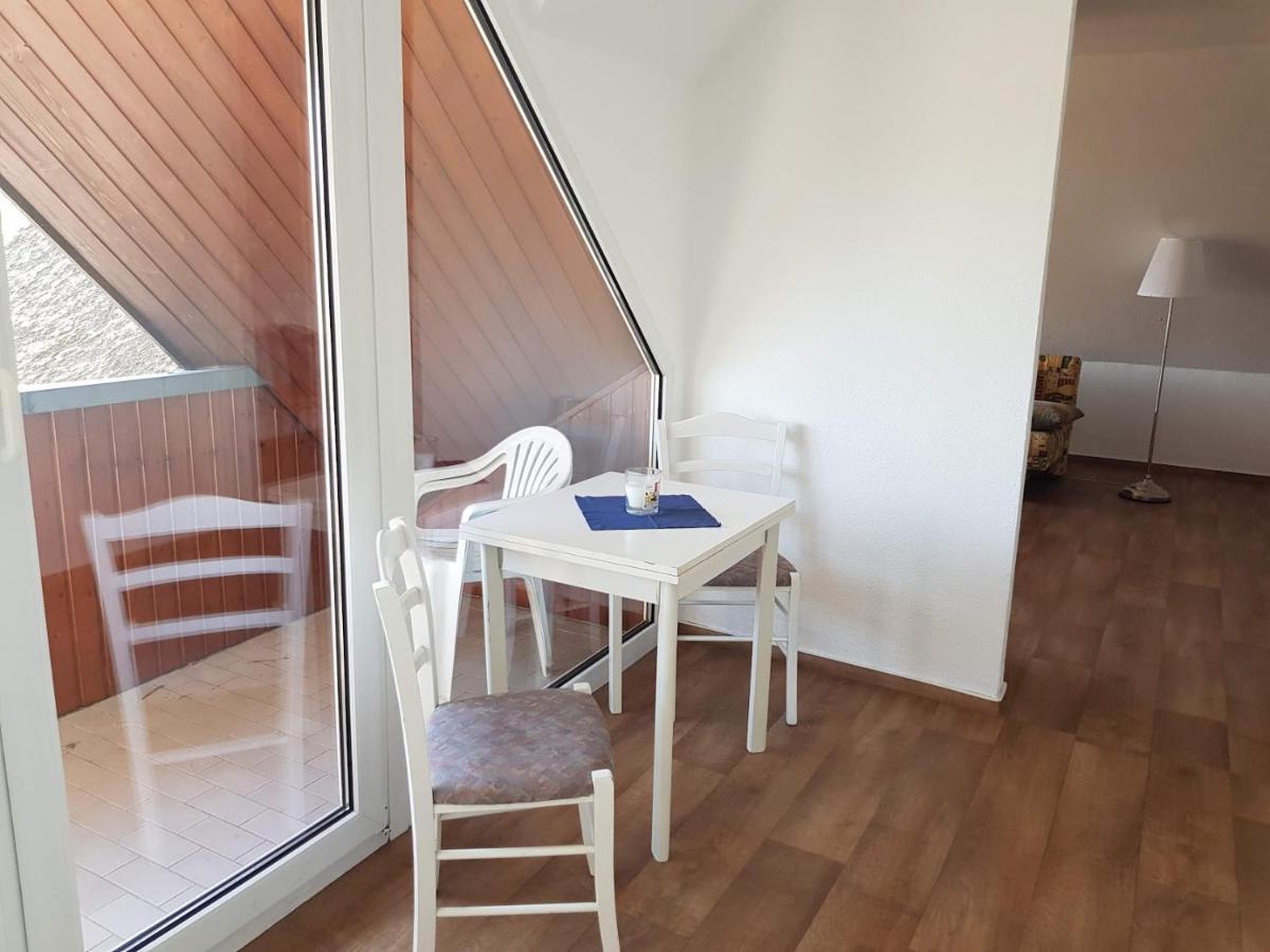 Fewo 18 Im Strandhaus Lobbe Mit Balkon 外观 照片